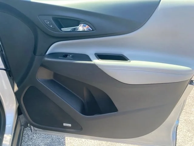 Used 2019 SILVER ICE METALLIC Chevrolet Premier image 38
