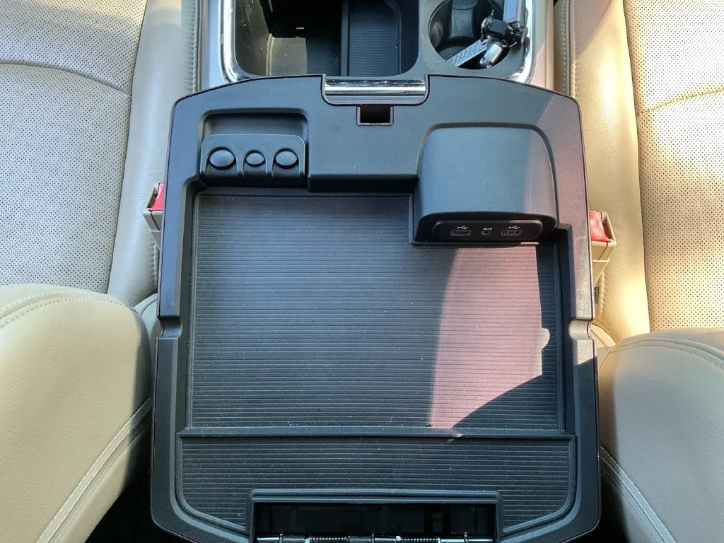 Used 2018 White Ram Laramie image 11