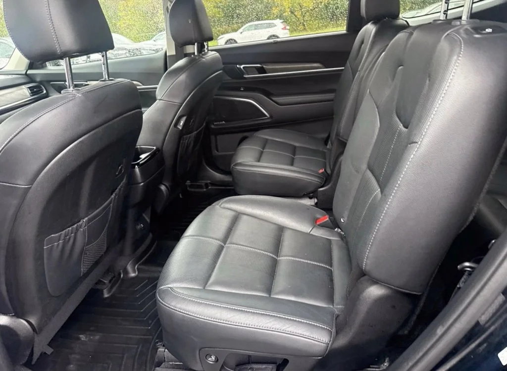 Used 2020 Black Kia SX image 15