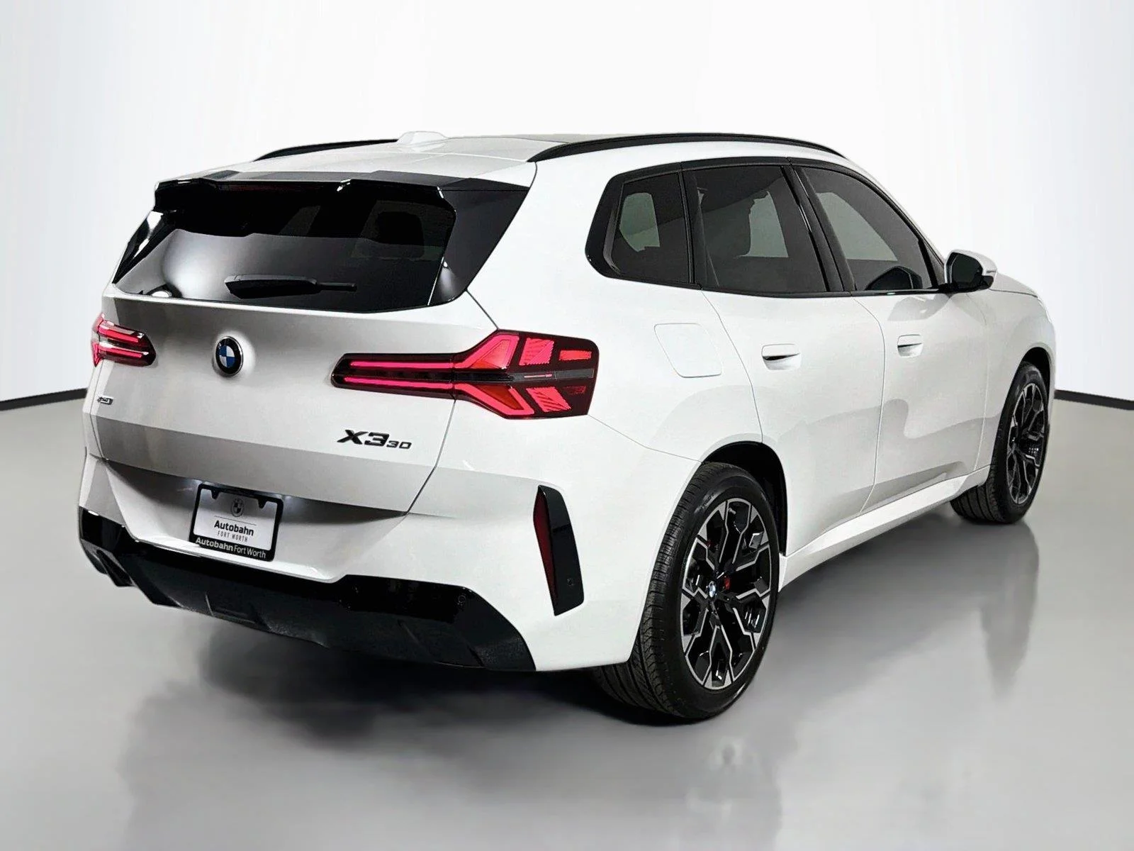 New 2026 Alpine White BMW 30 xDrive image 5