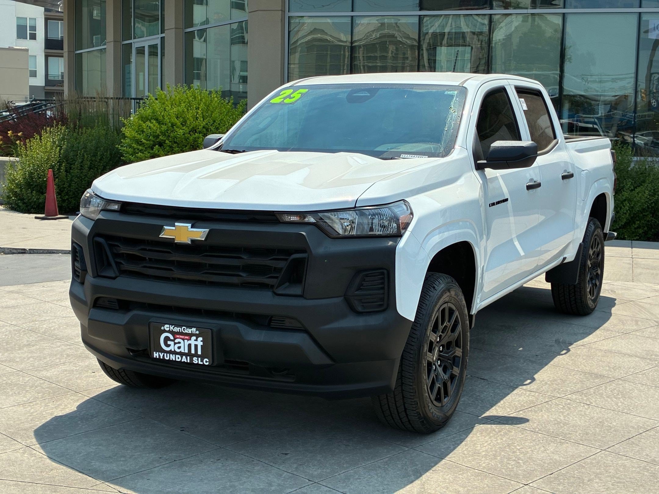 Ken Garff Cert 2025 Summit White Chevrolet 4WD Work Truck image 9