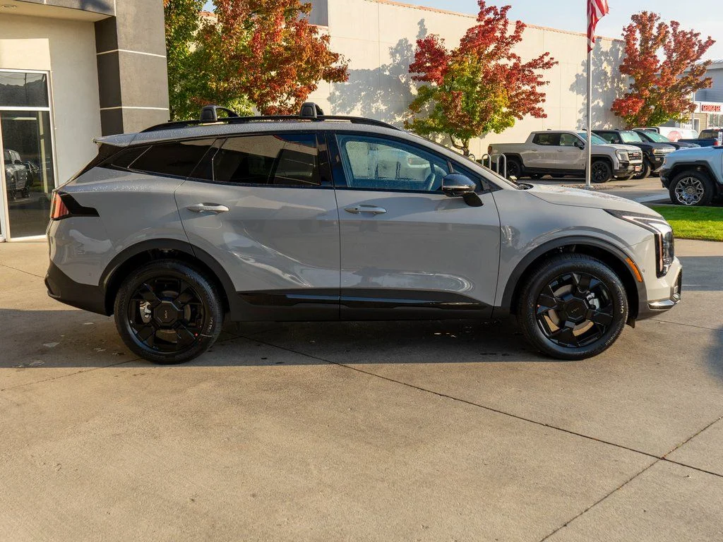 New 2026 Wolf Gray Kia X-Line image 8