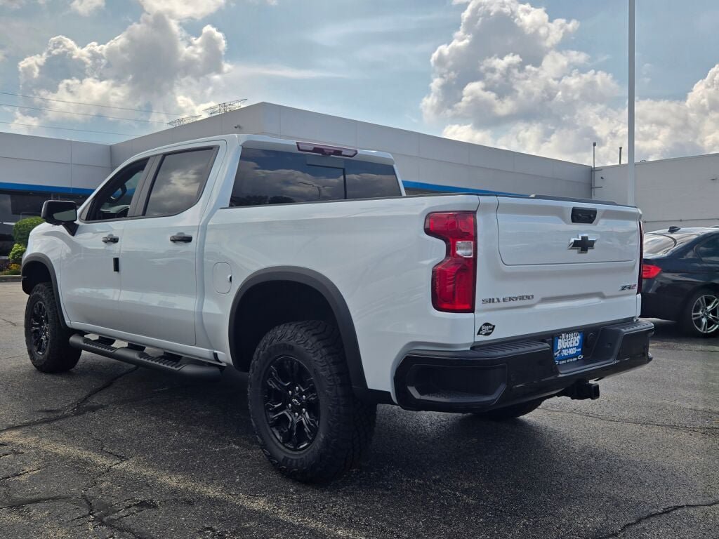 2026 Chevrolet Silverado 1500 ZR2 - Photo 15