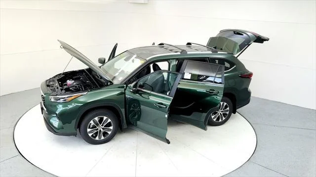 Certified Used 2024 CYPRESS Toyota  image 18