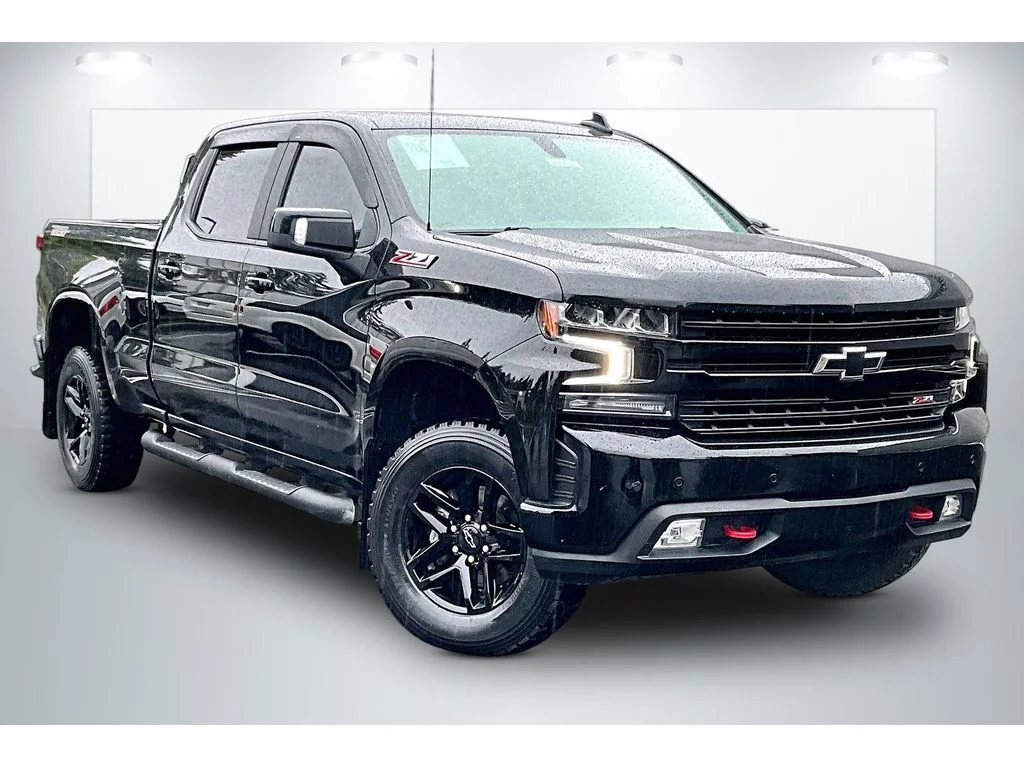 2022 Chevrolet Silverado 1500 LT Trail Boss 4WD Crew Cab Short Box's photo