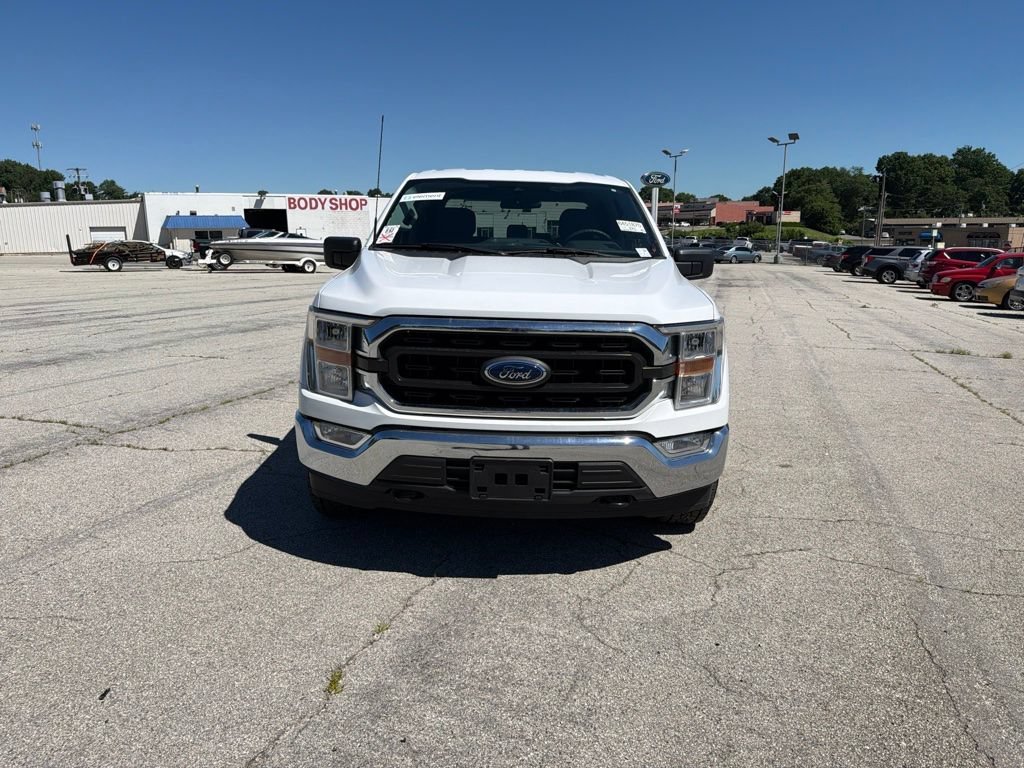 Used 2021 Oxford White Ford XLT image 3