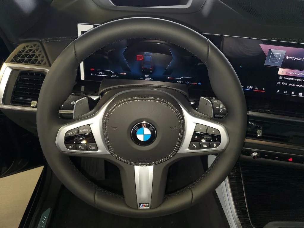 Used 2026 Black BMW sDrive40i image 18