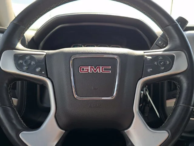 Used 2017 ONYX BLACK GMC SLT image 32