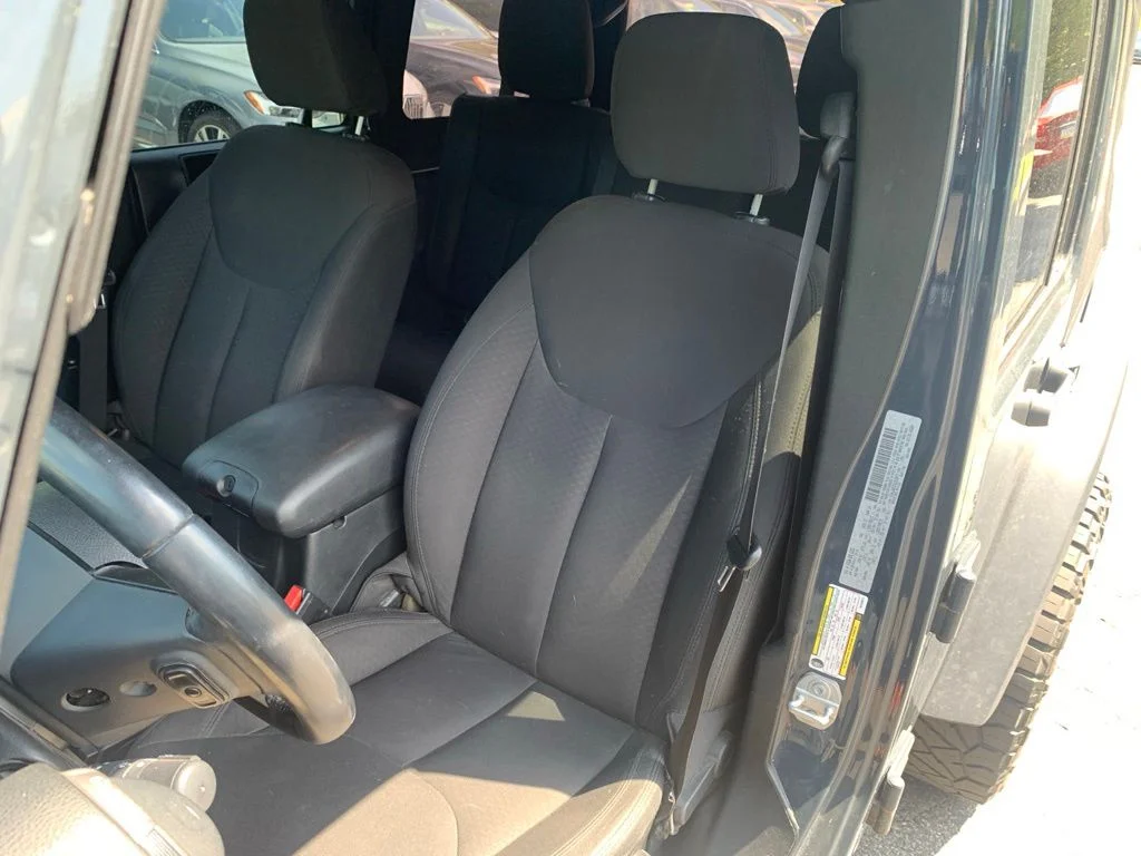 Used 2017 Black Jeep Unlimited Sport image 14