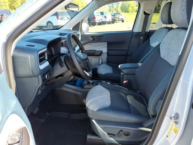 New 2026 Space White Metallic Ford XLT image 30
