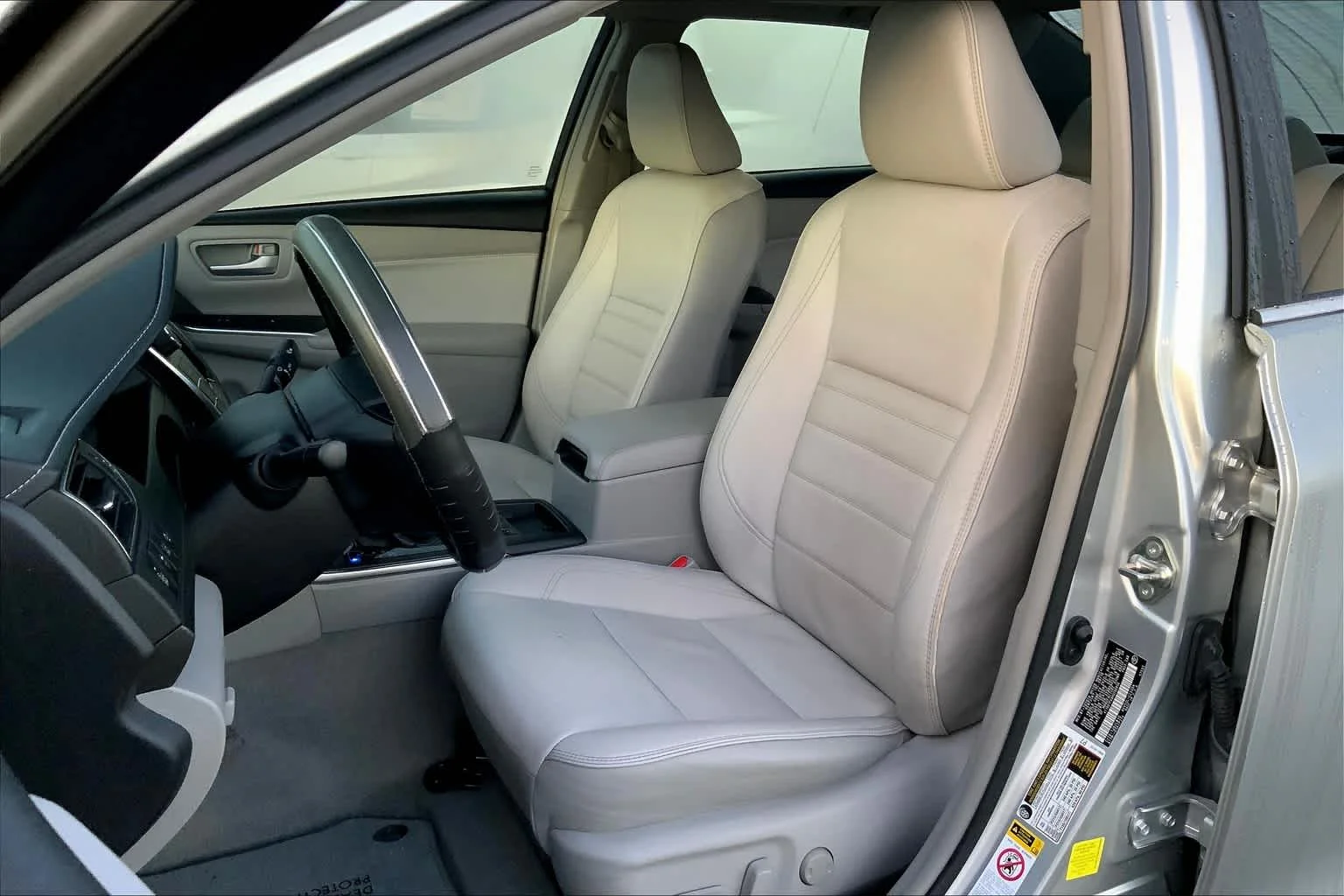 Used 2017 Celestial Silver Metallic Toyota Hybrid XLE image 8