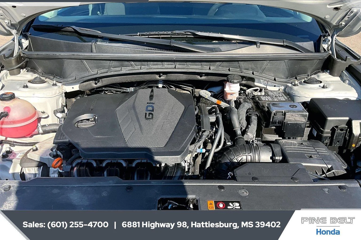 Used 2024 Shimmering Silver Hyundai SEL image 8