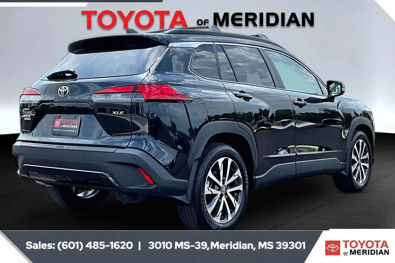 Used 2025 Jet Black Toyota XLE image 11