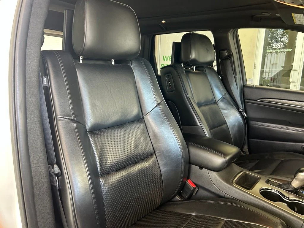 Used 2018 White Jeep Overland image 24