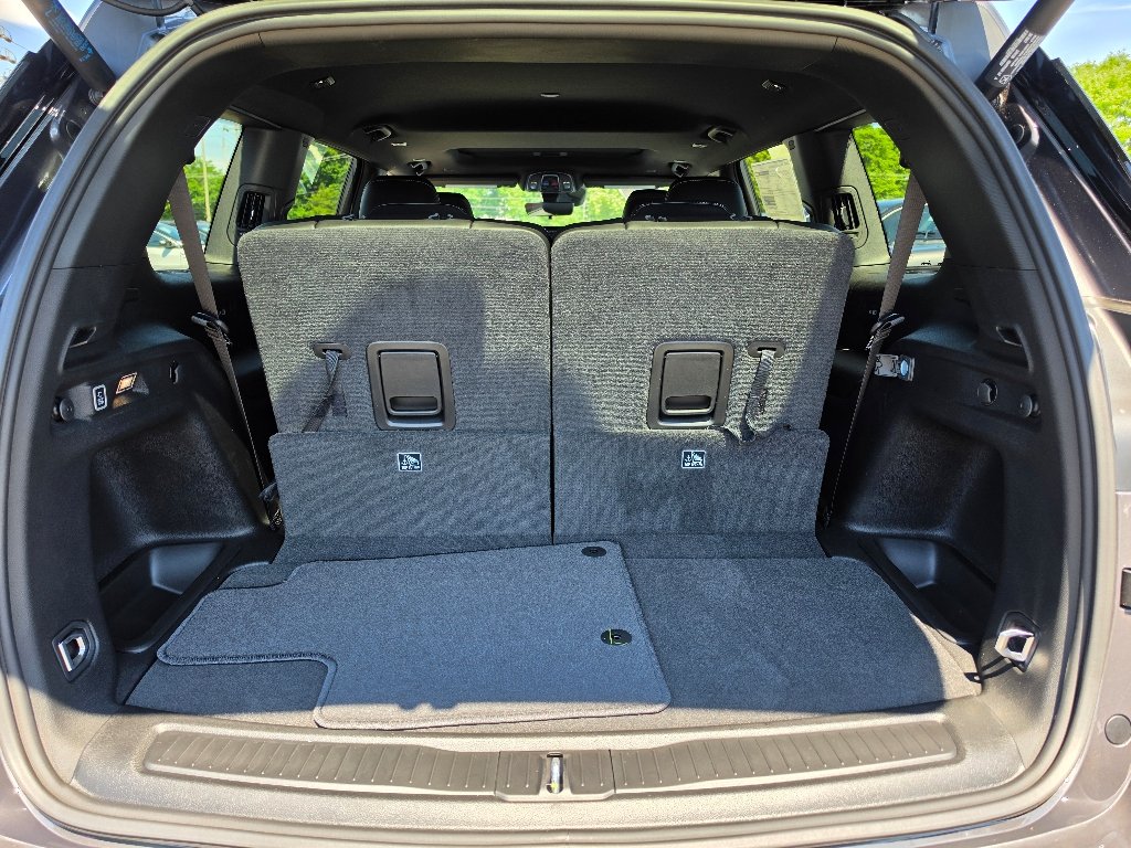 New 2026 Baltic Gray Metallic Clear-Coat Exterior Paint Jeep Altitude image 6