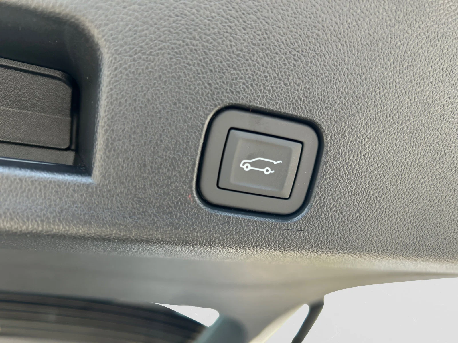 New 2026 Summit White GMC AT4 AWD image 11
