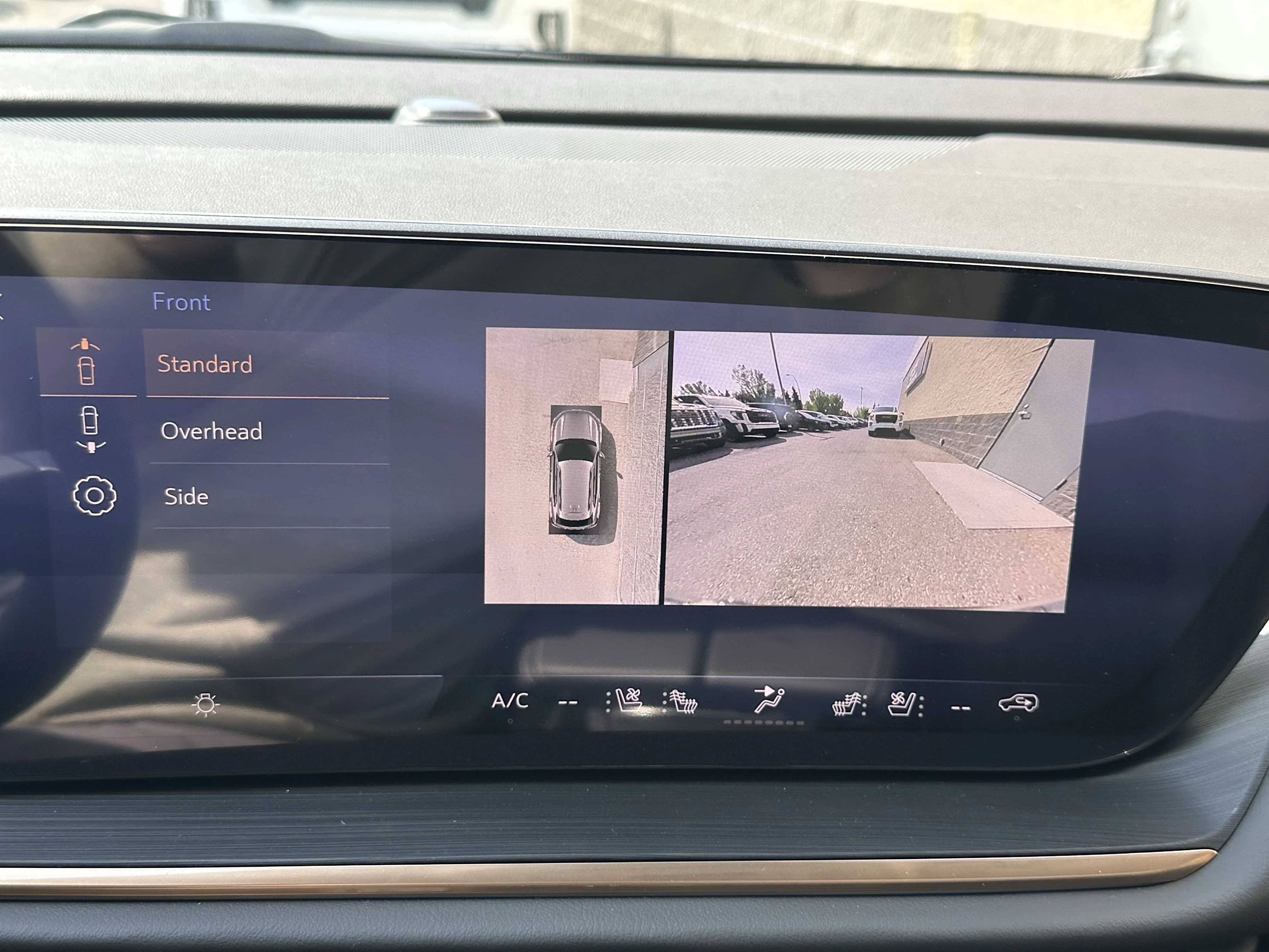 New 2026 Quartz Blue Metallic Buick Avenir image 15