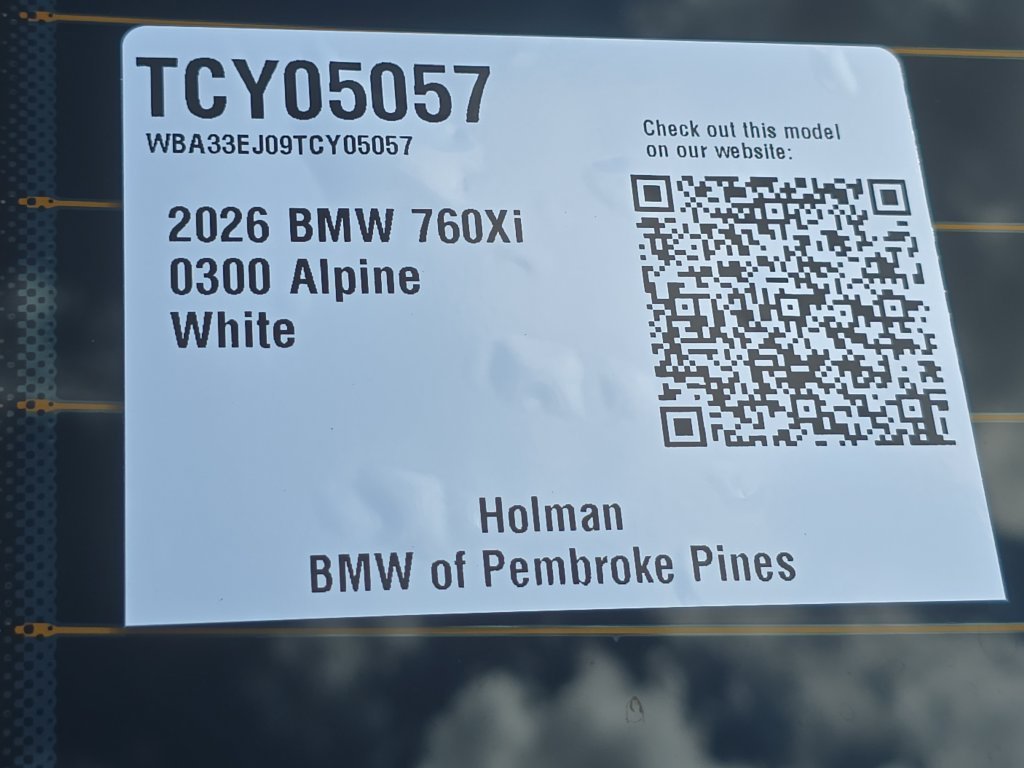 Used 2026 Alpine White BMW 760i xDrive image 23
