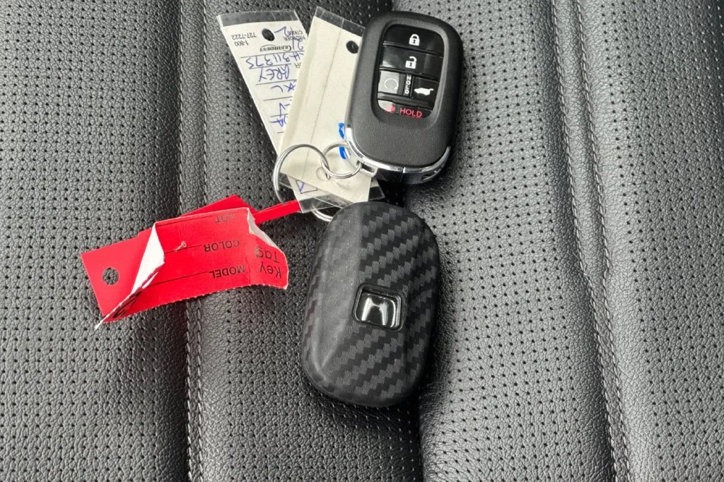 Used 2024 Gray Metallic Honda EX-L image 10