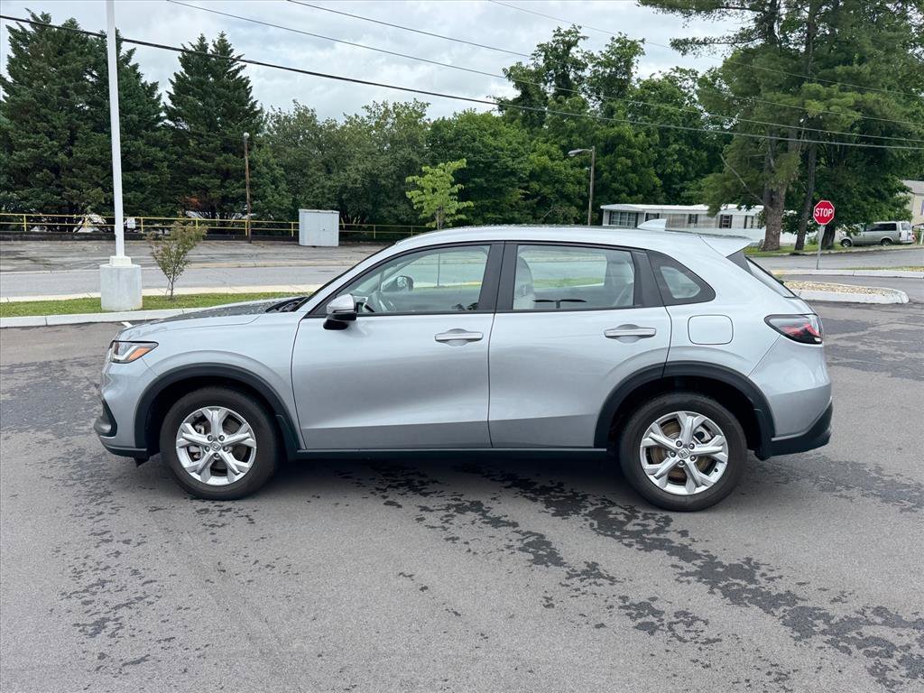 Certified Used 2025 Lunar Silver Metallic Honda AWD LX image 29