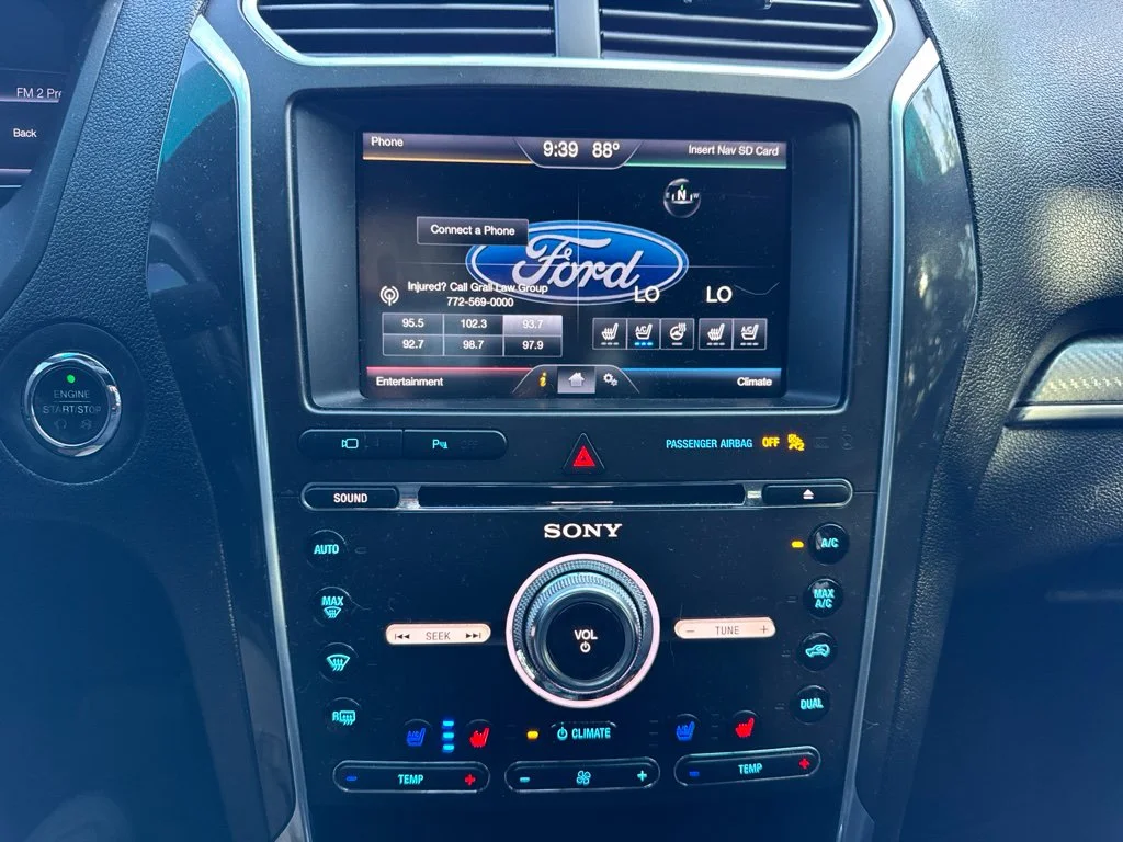 Used 2016 Magnetic Ford Sport image 12