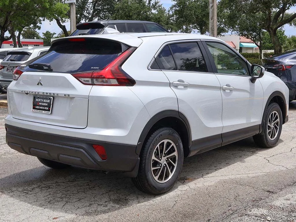 2026 Mitsubishi Eclipse Cross ES - Photo 7