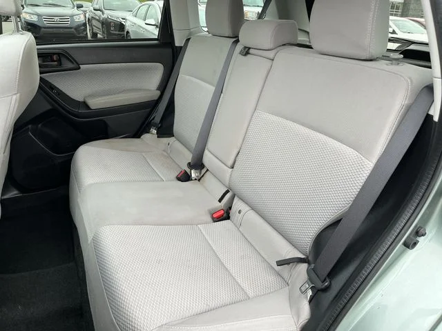 Used 2017 Green Subaru 2.5i Premium image 26