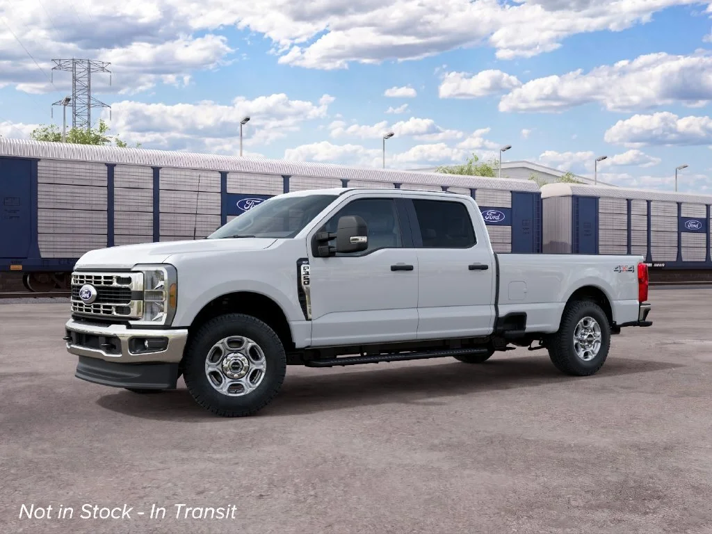 2027 Ford F-350 Super Duty XLT