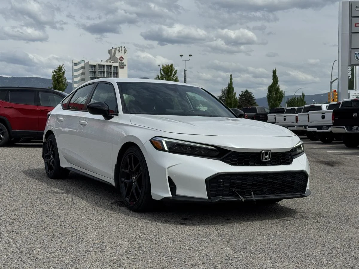 Used 2025 White Honda Sport image 4