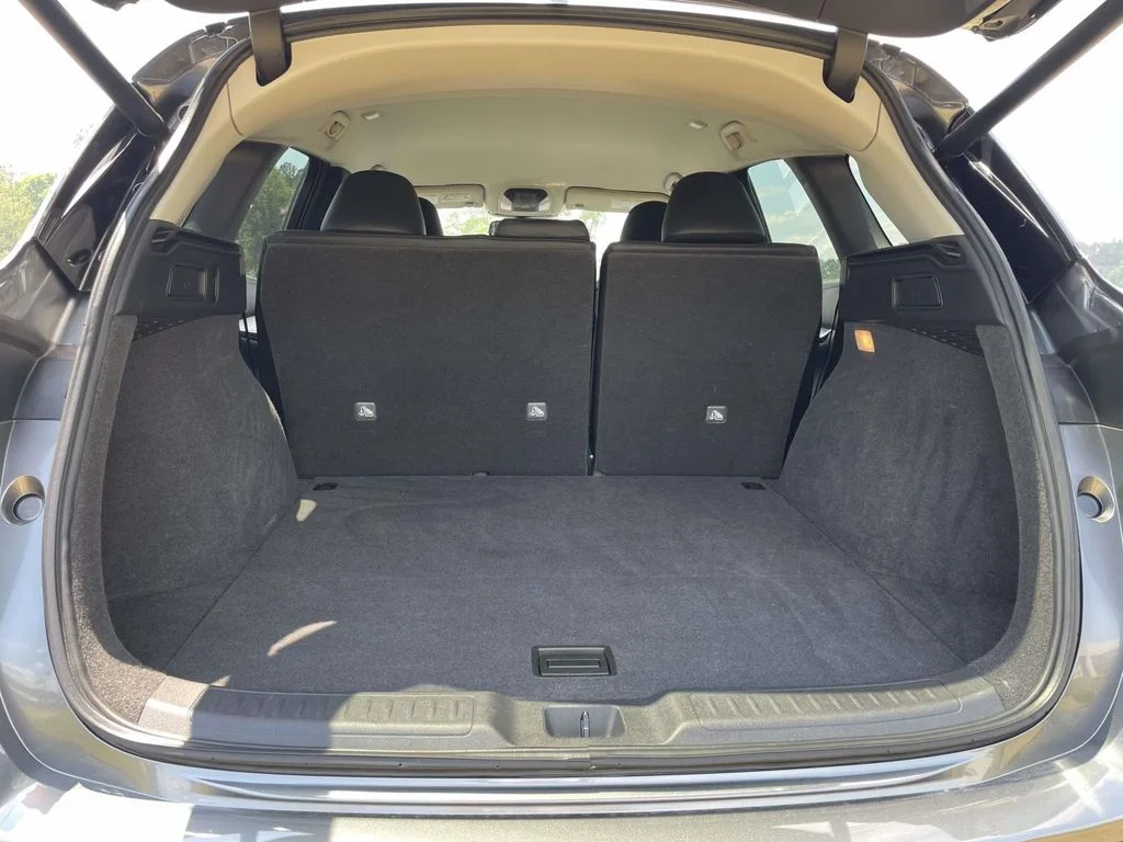 Used 2022 Gray INFINITI PURE image 9