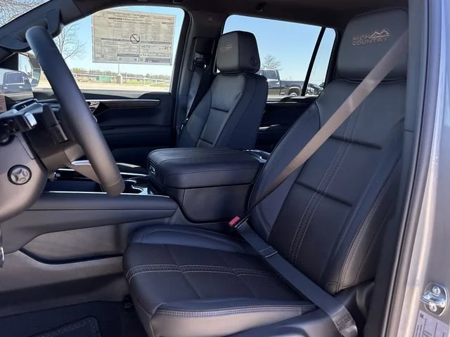 2026 Chevrolet Suburban High Country - Photo 26