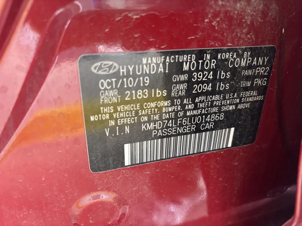 Used 2020 Red Hyundai SE image 52