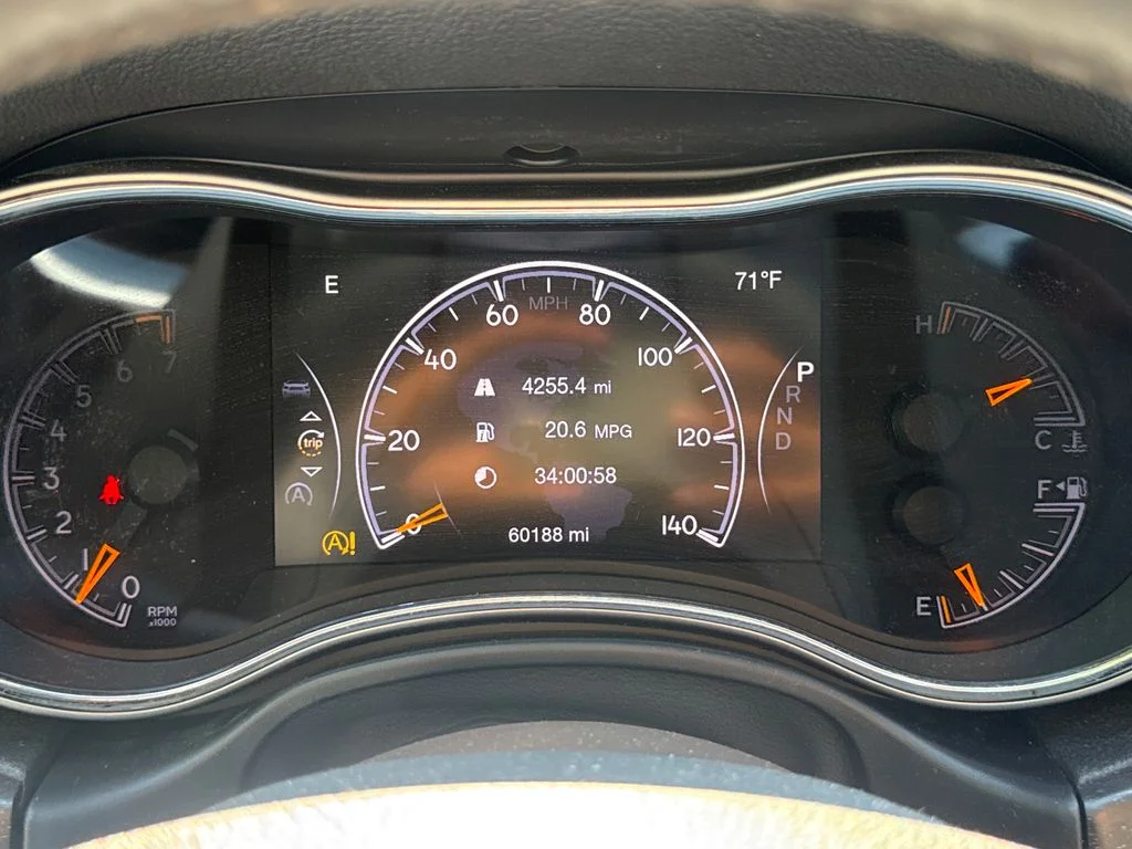 Used 2018 Bright White Clearcoat Jeep Limited image 21