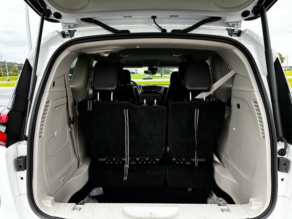 Used 2023 White Chrysler Touring L image 4