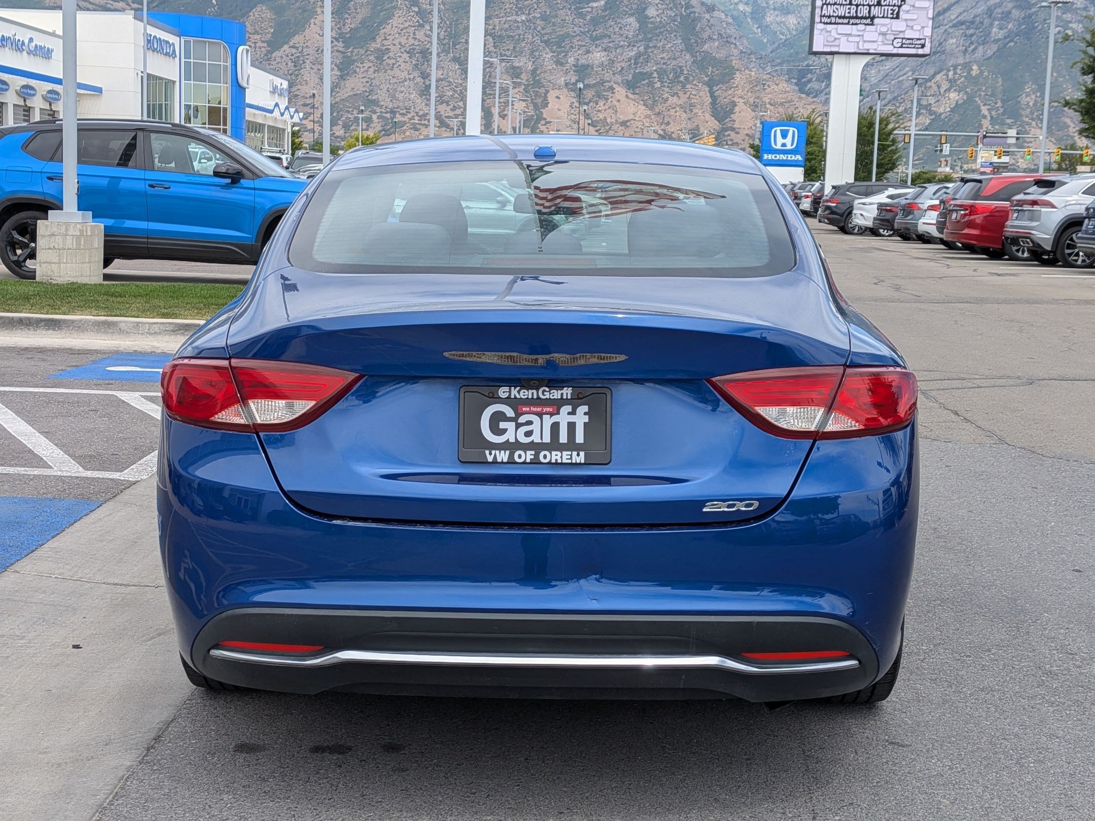 Used 2016 Vivid Blue Pearlcoat Chrysler Limited image 4