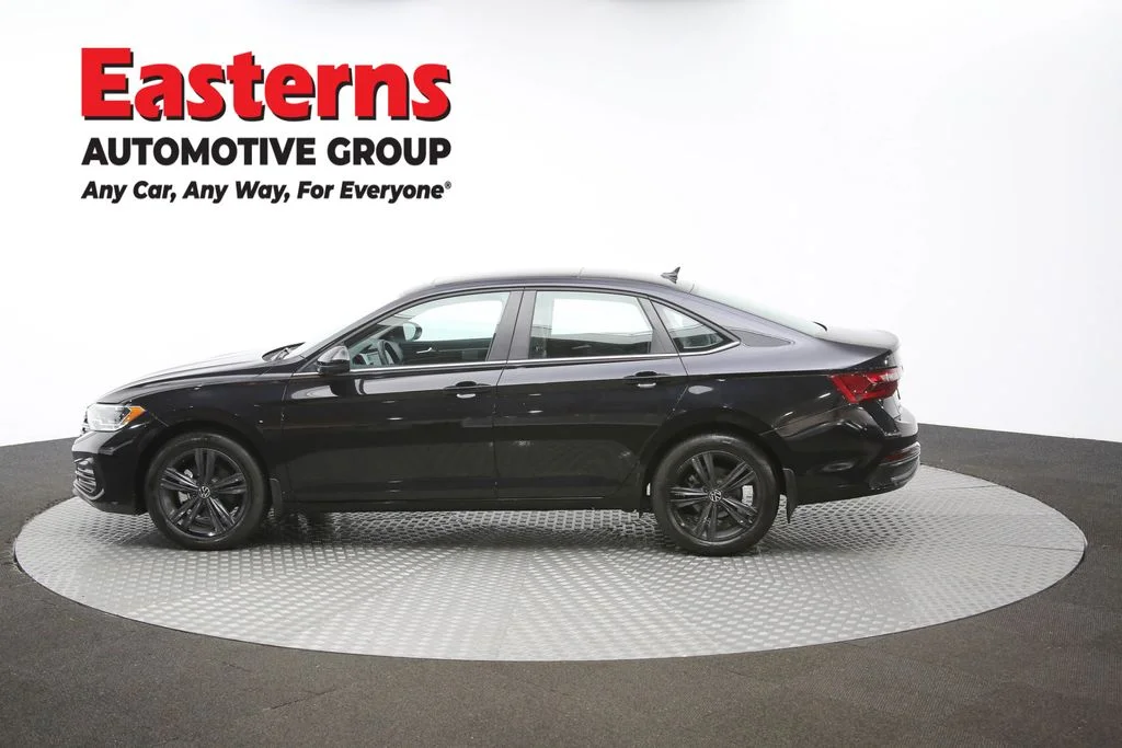 Used 2024 Black Volkswagen 1.5T SE image 57