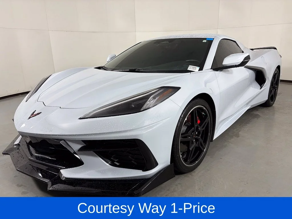 Used 2024 White Chevrolet Stingray image 9