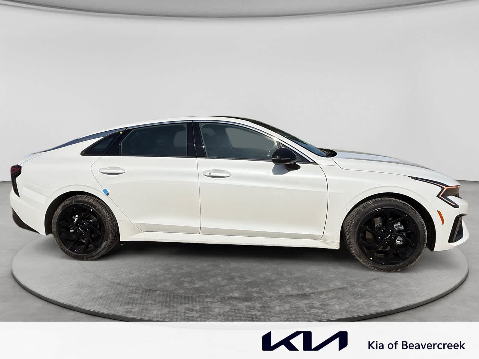 New 2026 Snow White Pearl Kia GT-Line image 4