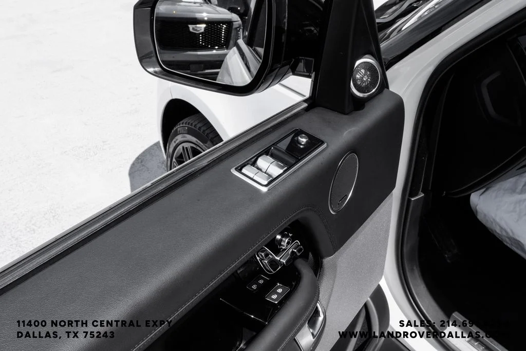 Used 2021 Fuji White Land Rover Westminster image 47