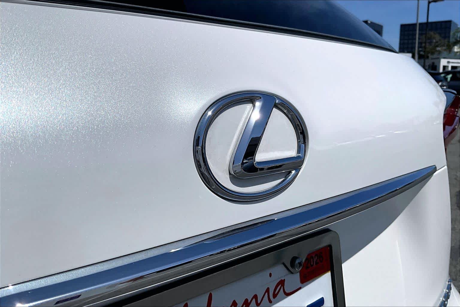 Used 2017 Eminent White Lexus  image 29