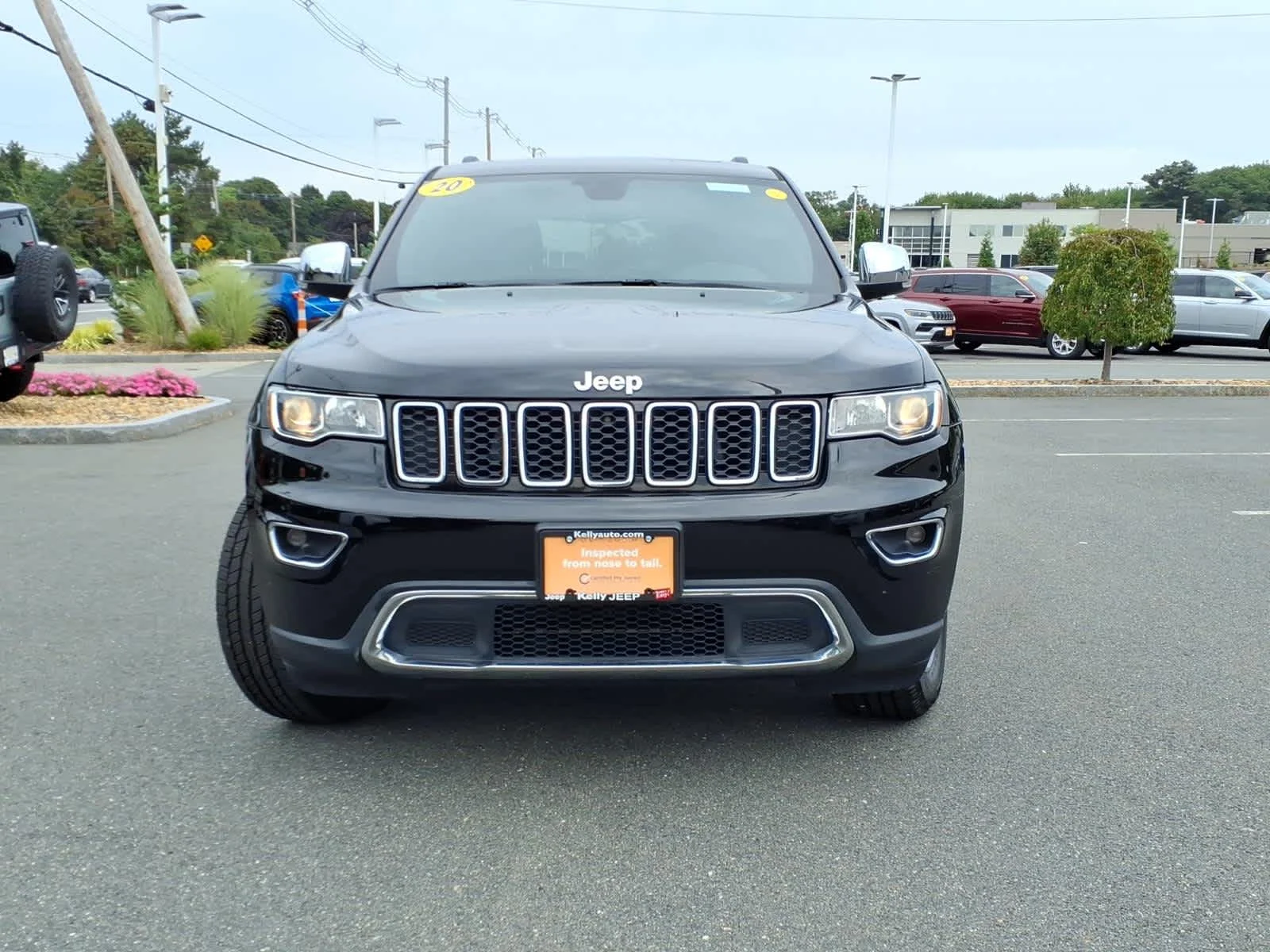 Certified Used 2020 Diamond Black Crystal Pearlcoat Jeep Limited image 3