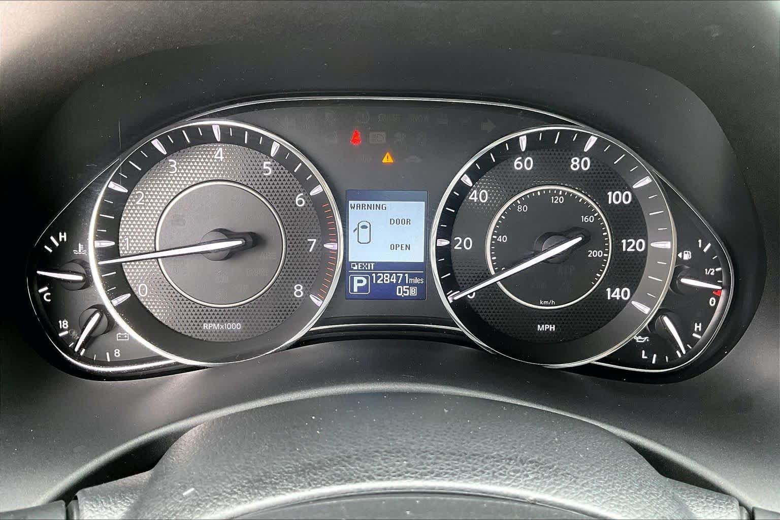 Used 2020 Super Black Nissan SL image 22