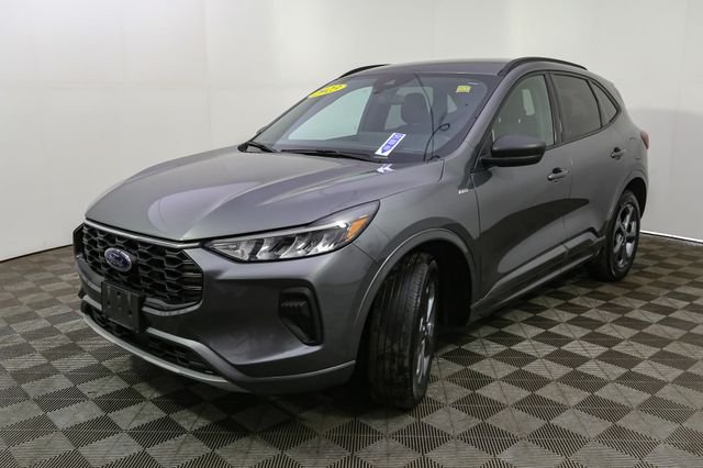 Used 2023 Gray Ford ST-Line image 5