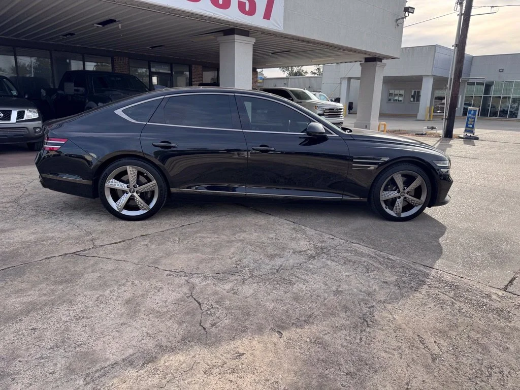 Used 2023 Black Genesis 3.5T image 9