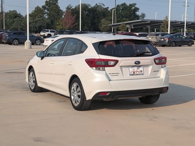 Used 2020 White Subaru Base image 4