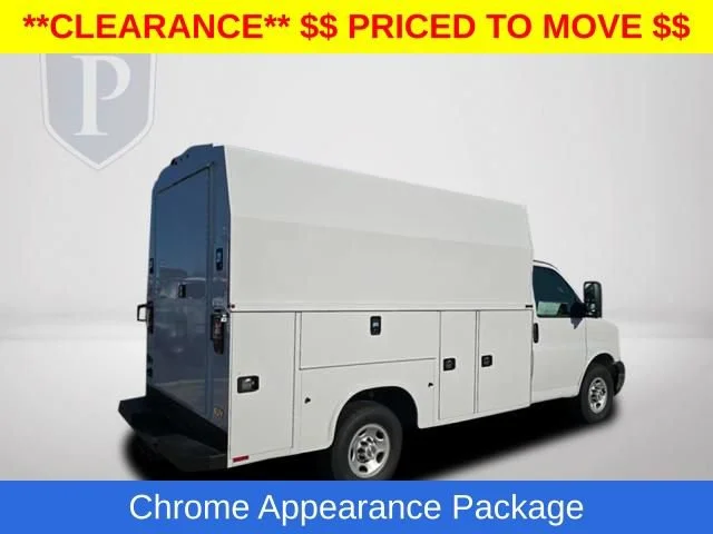 New 2025 Summit White Chevrolet 1WT image 6