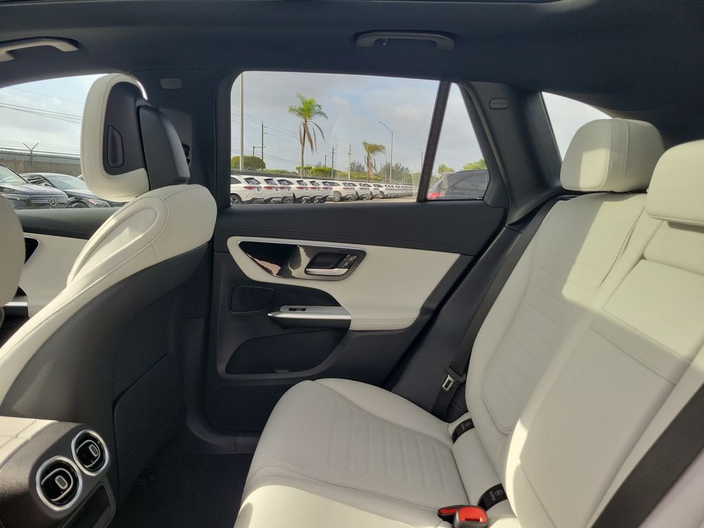 New 2026 MANUFAKTUR Alpine Grey Mercedes-Benz GLC 300 image 11
