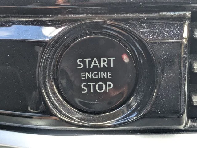 Certified Used 2025 Gun Metallic Nissan SL image 29