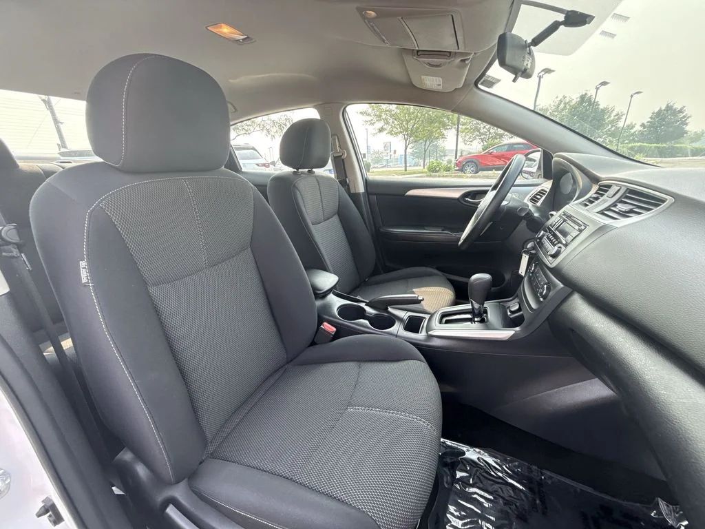 Used 2016 White Nissan S image 24