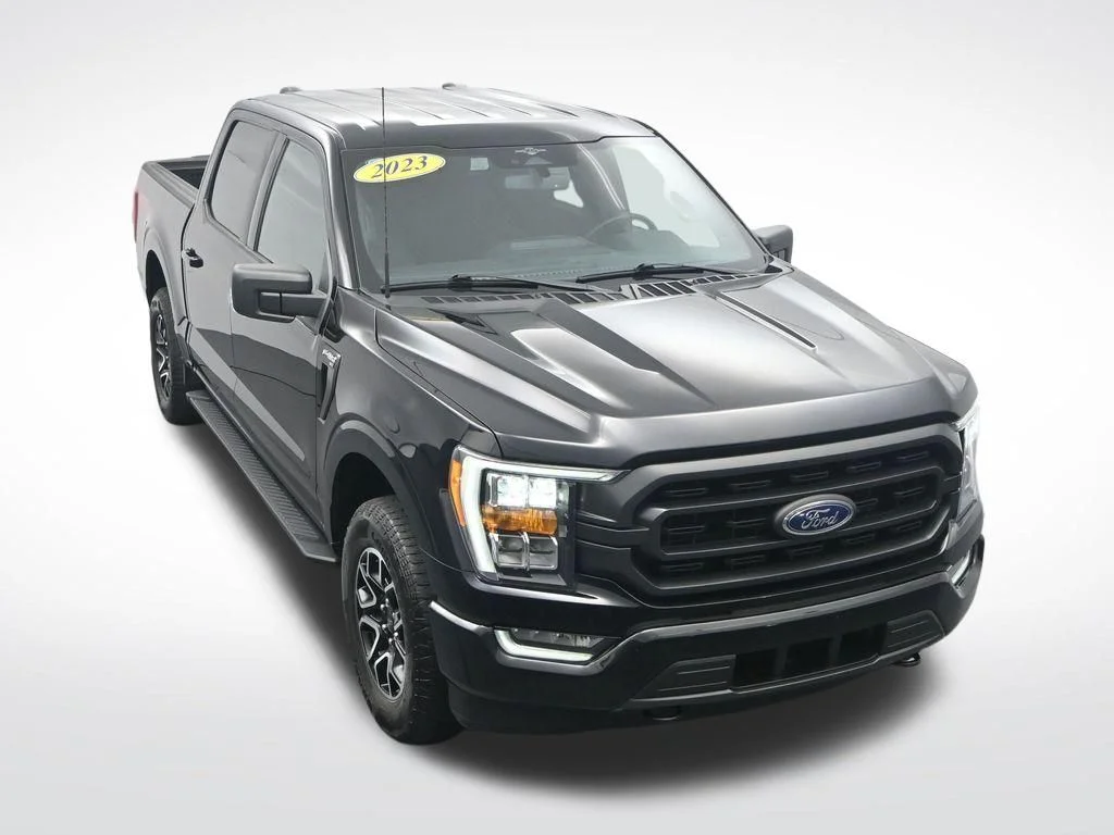 Used 2023 Black Ford XLT image 32